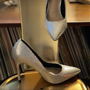 Mix N.6 Sexy silver veg snake pattern stilettos.